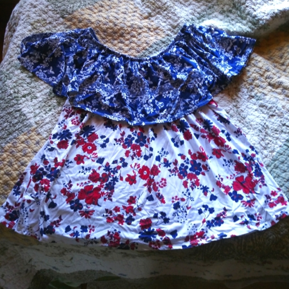 Floral Off-Shoulder Blouse